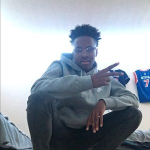 Meet your Posher, Langston